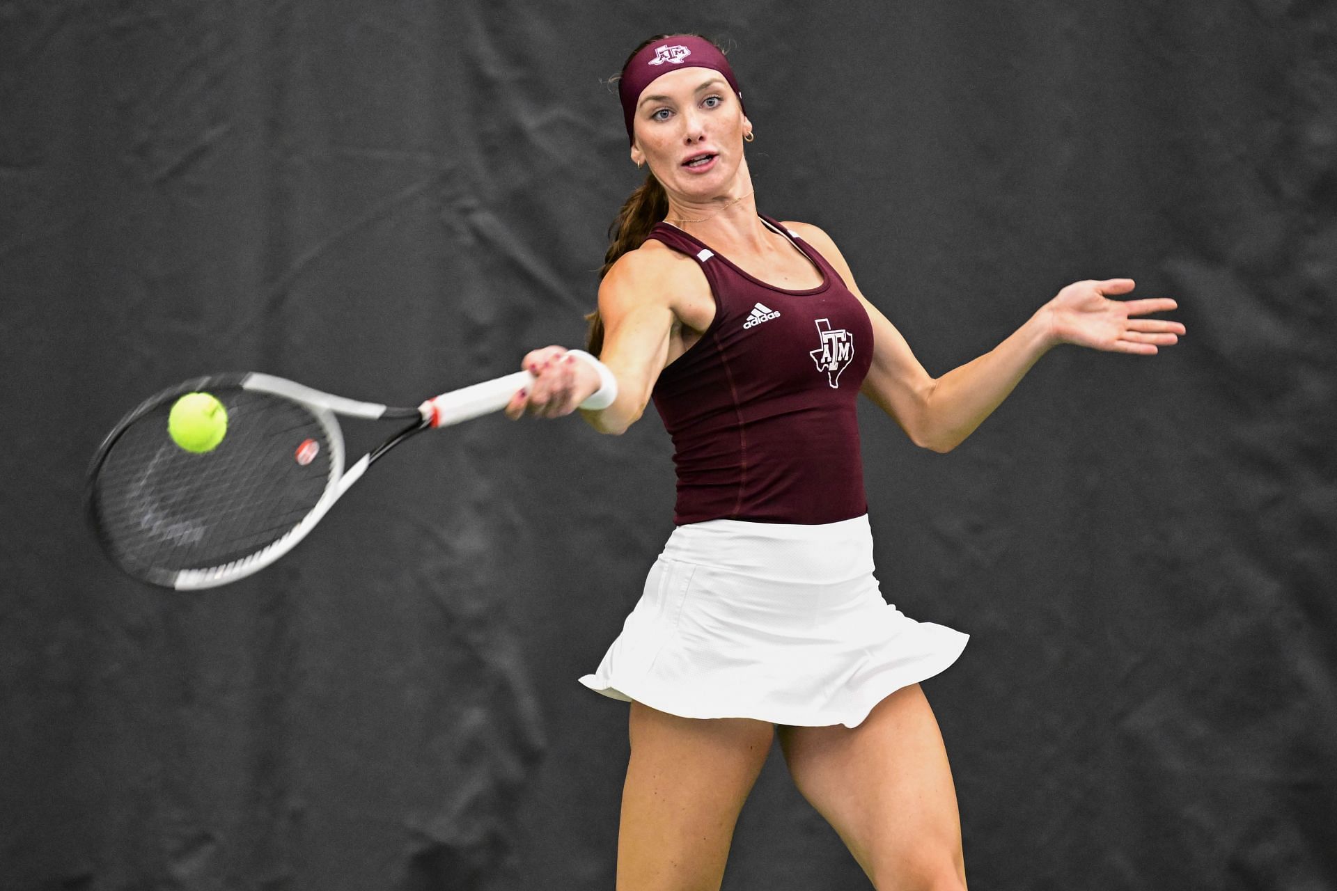Carson Branstine hits a forehand | Image Source: Getty